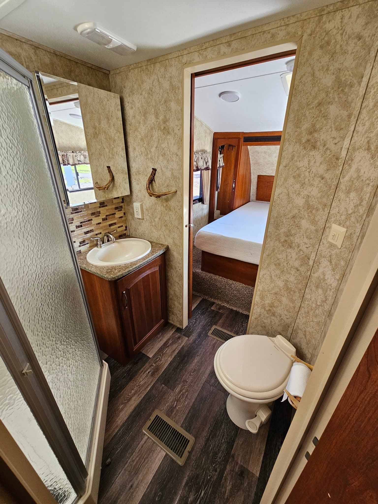A picture of a Cougar RV from the outside